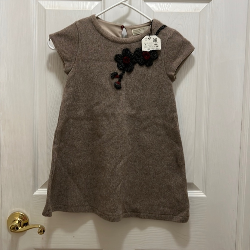 Zara dress in beautiful shade of light brown